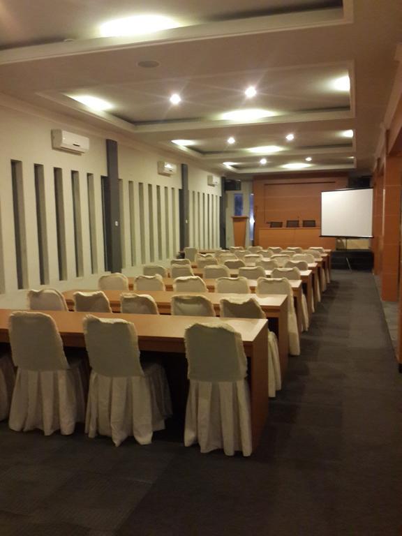 Raja Residence Jambi ジャンビ エクステリア 写真